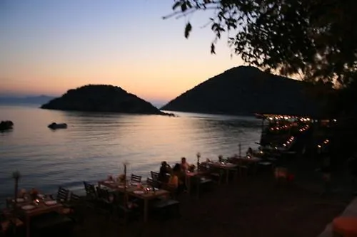 Hotel Gümüşlük 3*,