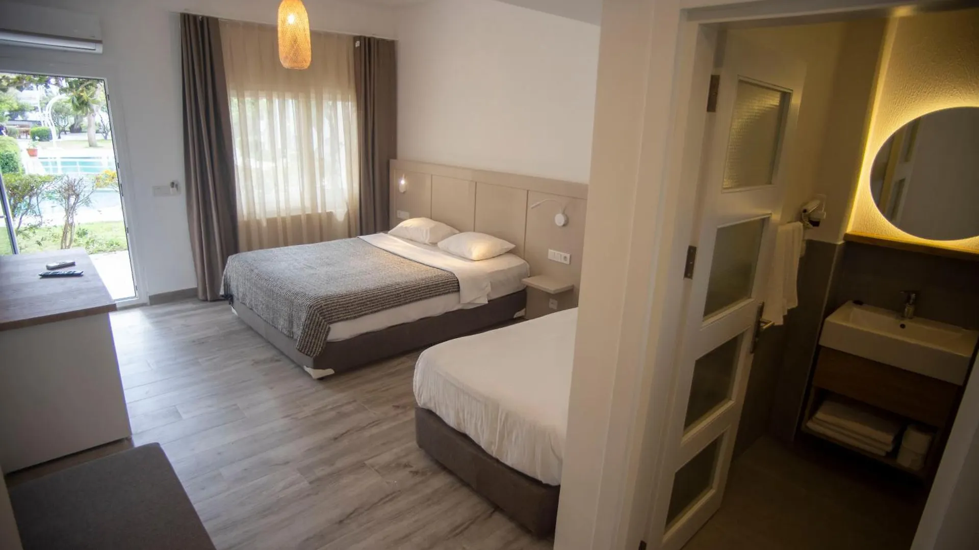 Hotel Gümüşlük 3*,