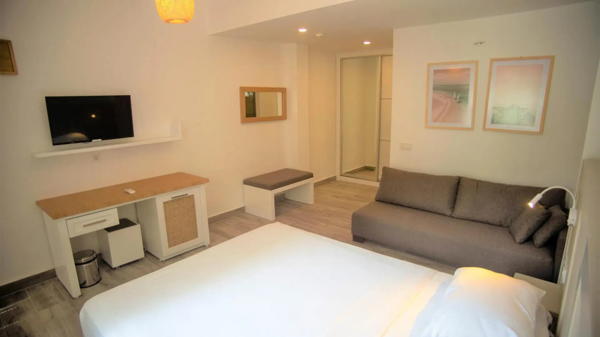 Hotel Gumusluk 3*,